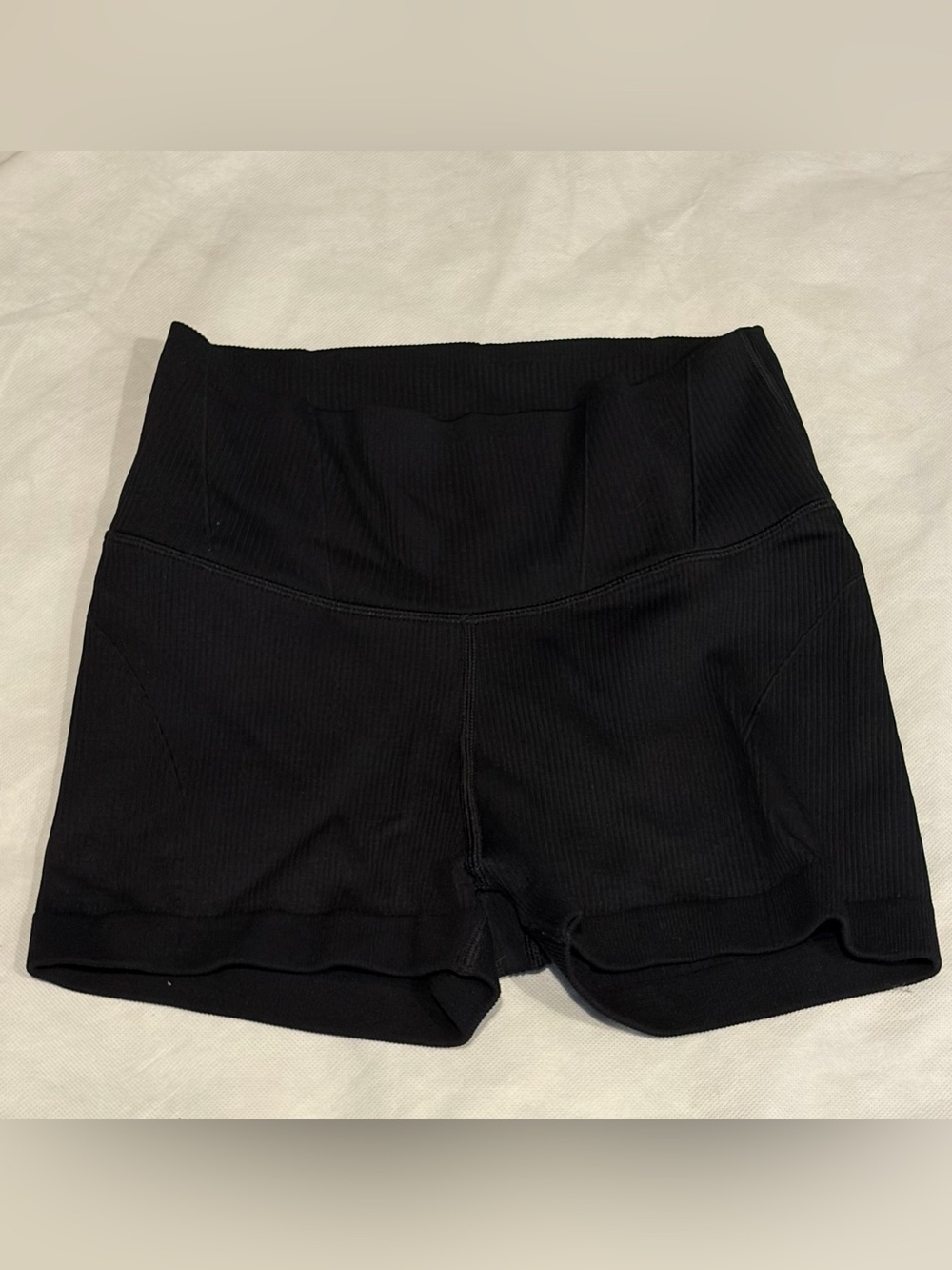OFFLINE BY AERIE Black Bike Shorts size M